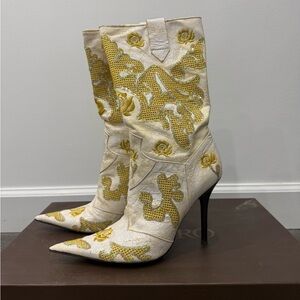 Gucci Gold Embroidered Cream Heeled Boots Size 7